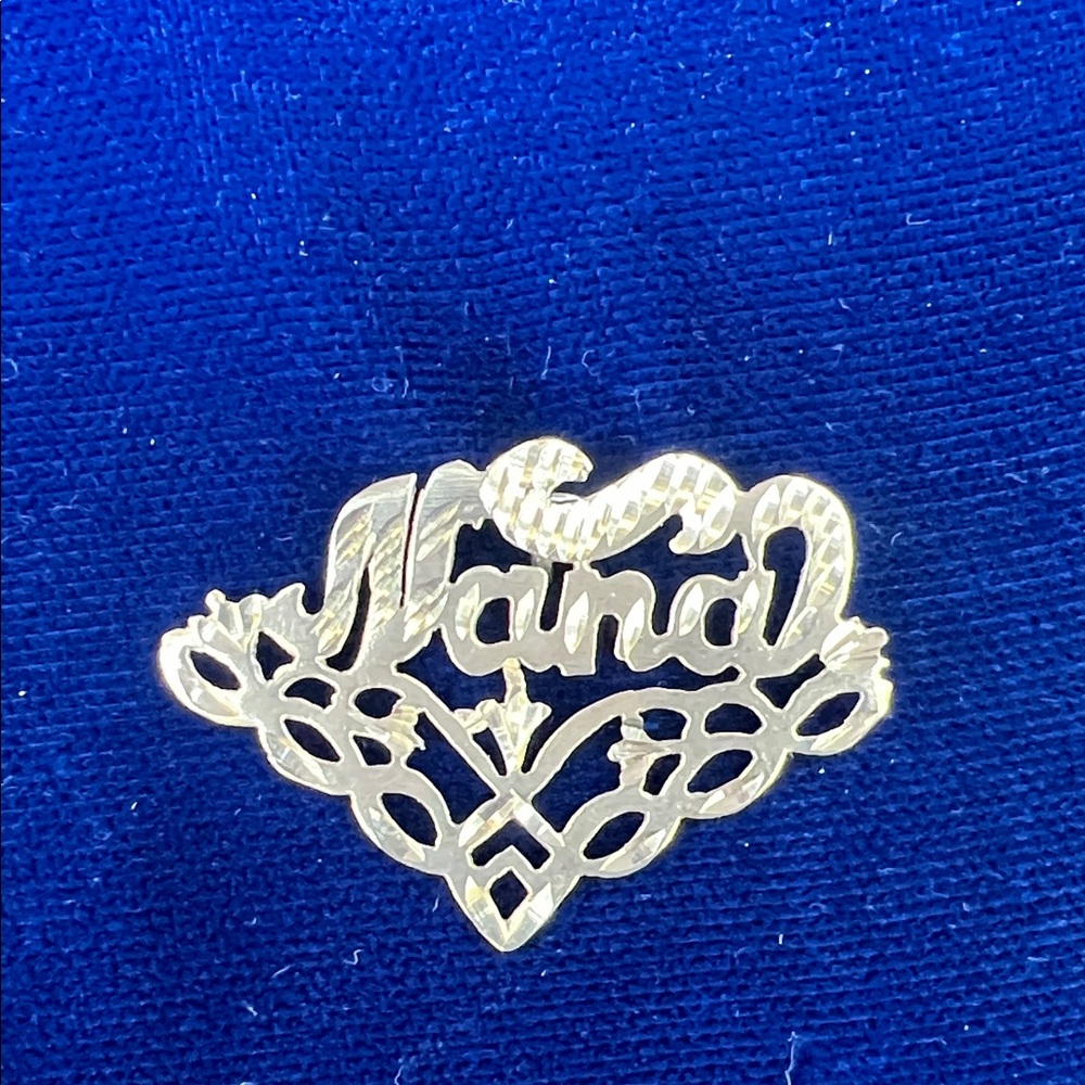 Personalized 'Nama' Script Nameplate Pendant 14K Yellow Gold